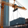 Crane Cargo: Tips Aman Mengangkat Beban Berat untuk Keselamatan Maksimal